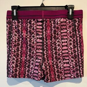 Under Armour Pink Patterned Women's Bike Shorts
